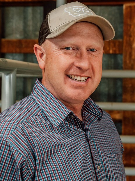 man wearing a baseball cap